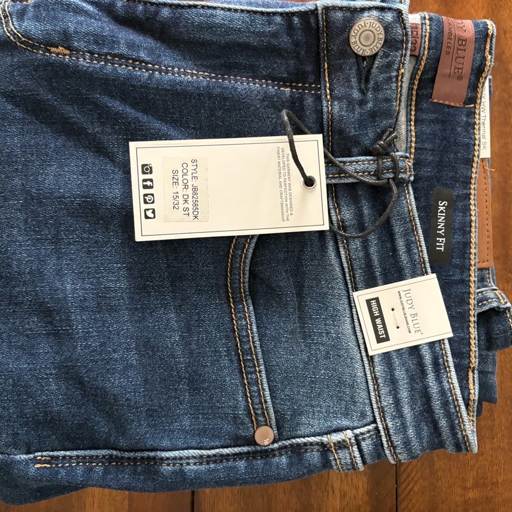 Judy Blue Skinny Jeans in Classic Blue